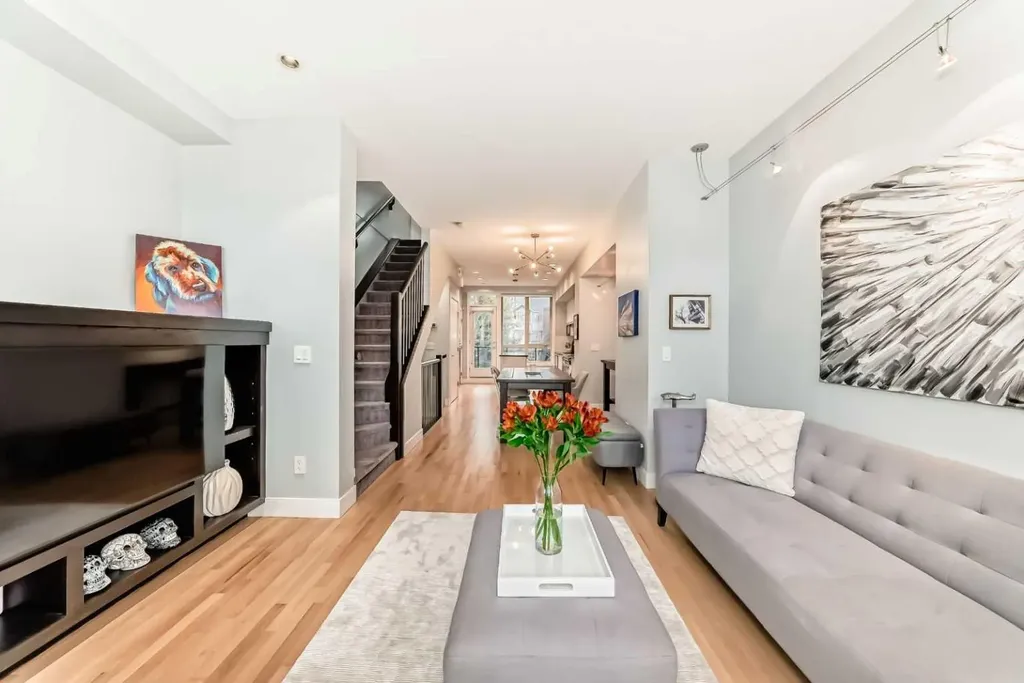 1606 36 Avenue SW Calgary AB T2T 6P7