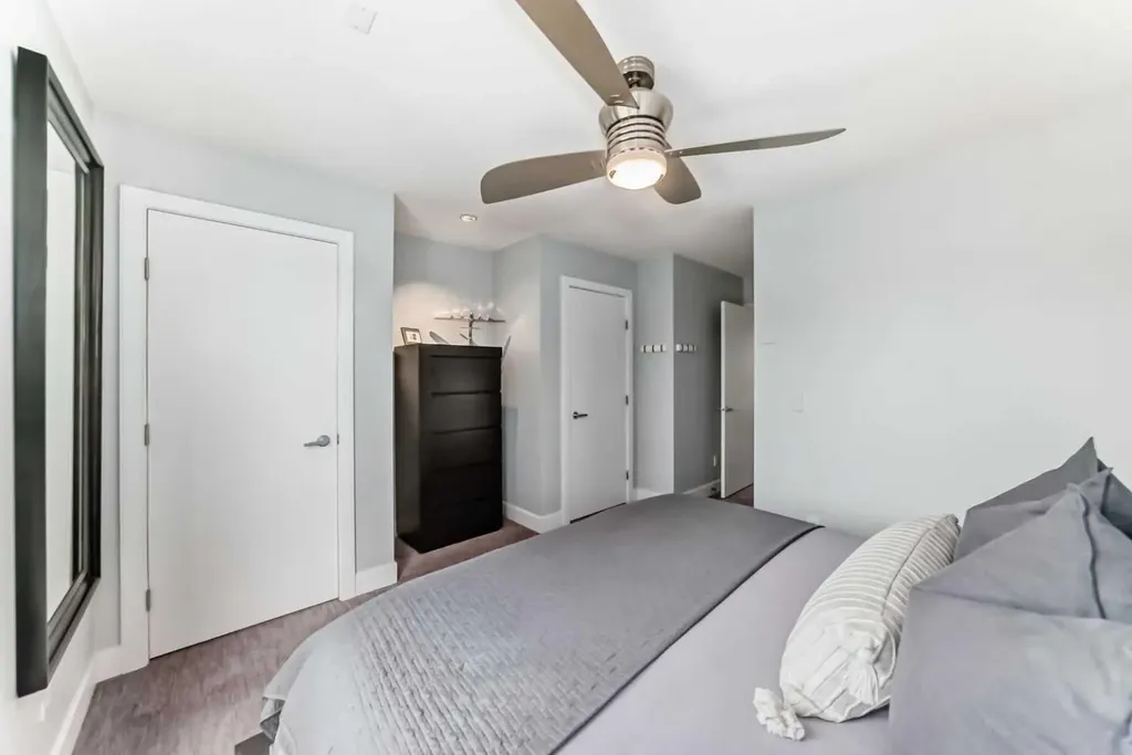 1606 36 Avenue SW Calgary AB T2T 6P7