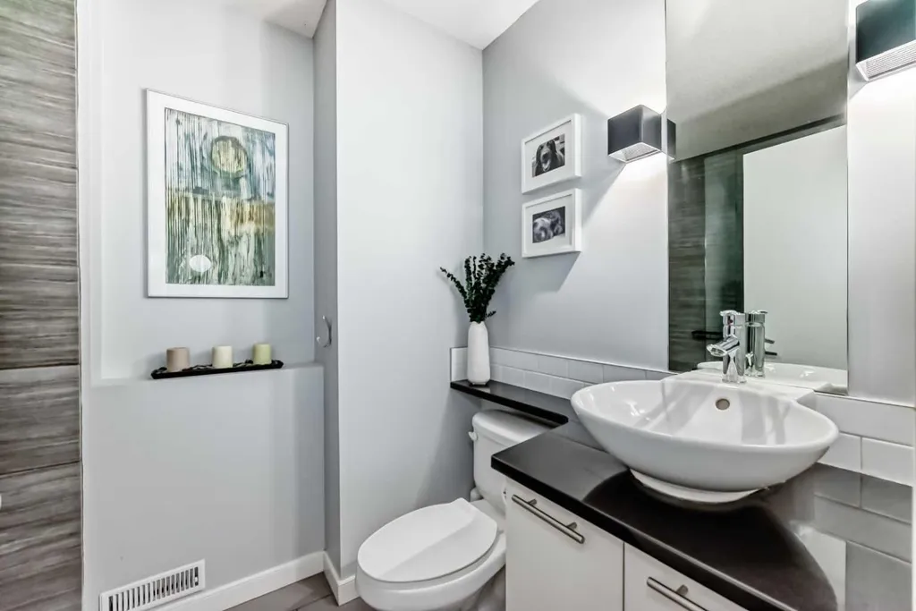 1606 36 Avenue SW Calgary AB T2T 6P7