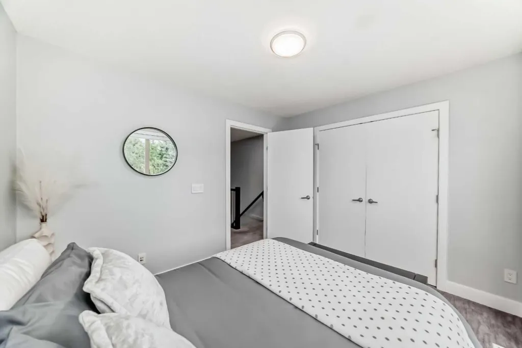 1606 36 Avenue SW Calgary AB T2T 6P7
