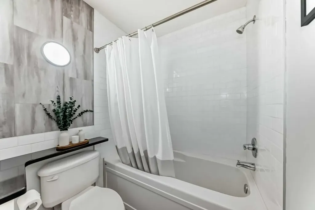 1606 36 Avenue SW Calgary AB T2T 6P7