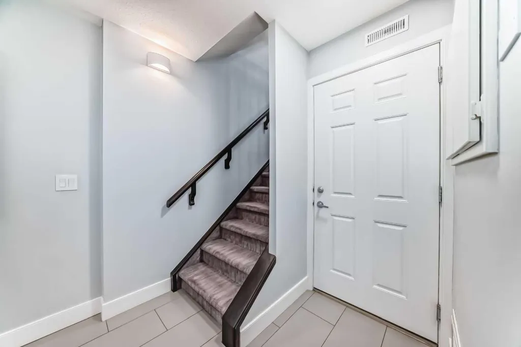 1606 36 Avenue SW Calgary AB T2T 6P7