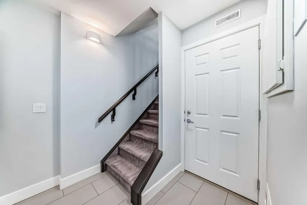 1606 36 Avenue SW Calgary AB T2T 6P7