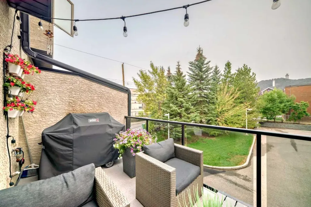 1606 36 Avenue SW Calgary AB T2T 6P7