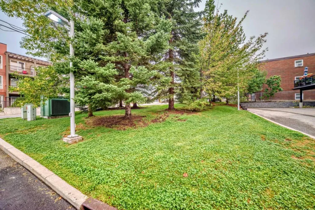 1606 36 Avenue SW Calgary AB T2T 6P7