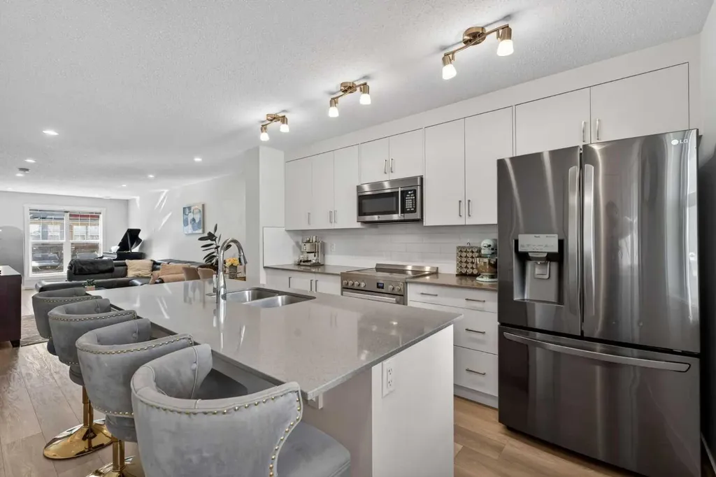 340 Cranbrook Square SE Calgary AB T3M 3K8