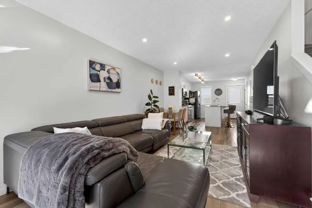 340 Cranbrook Square SE Calgary AB T3M 3K8
