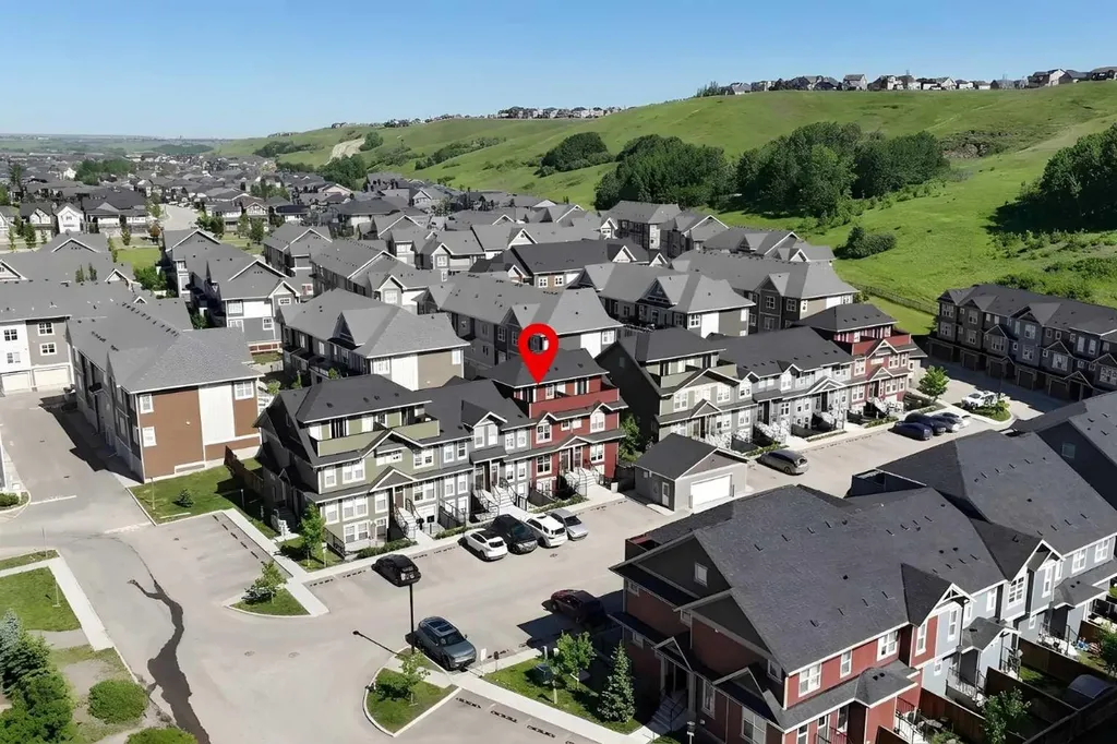 340 Cranbrook Square SE Calgary AB T3M 3K8