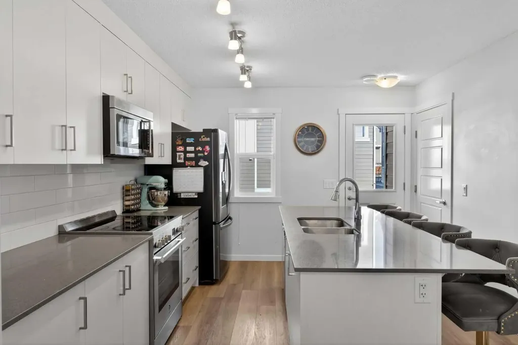 340 Cranbrook Square SE Calgary AB T3M 3K8