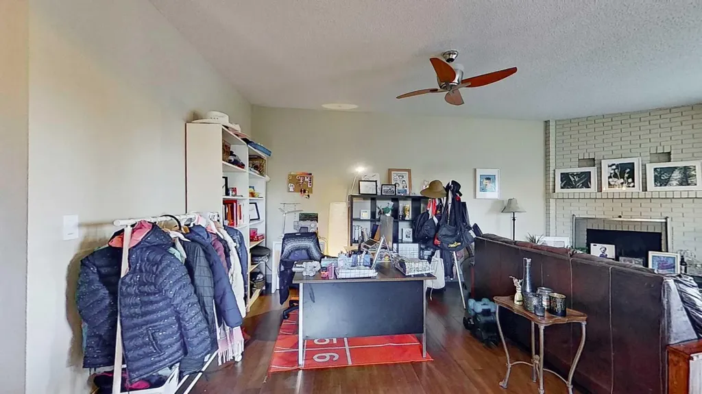 11723 Canfield Road SW Calgary AB T2W 1J6