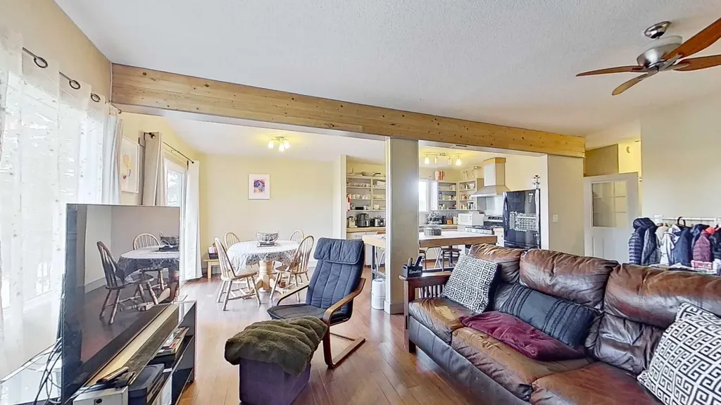 11723 Canfield Road SW Calgary AB T2W 1J6