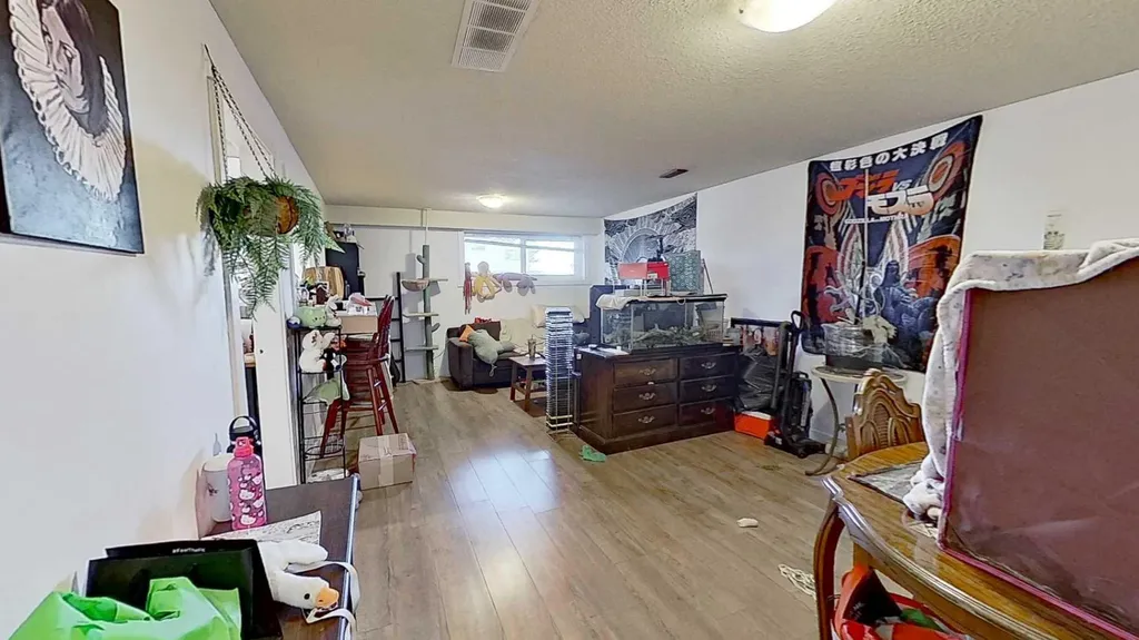 11723 Canfield Road SW Calgary AB T2W 1J6