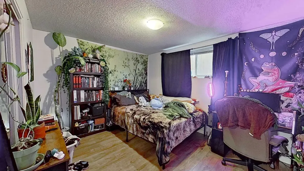 11723 Canfield Road SW Calgary AB T2W 1J6