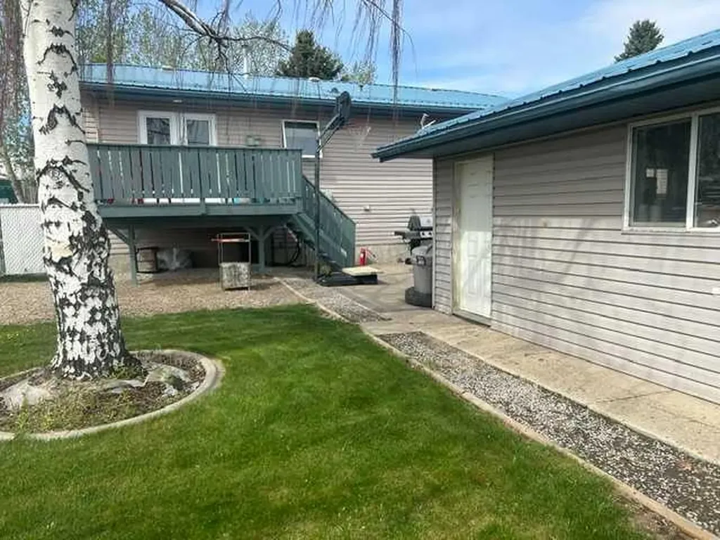 144 Upland Boulevard W Brooks AB T1R 0R3