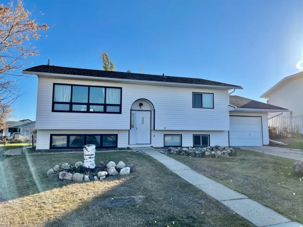 9303 93 Street Lac La Biche AB T0A 2C0