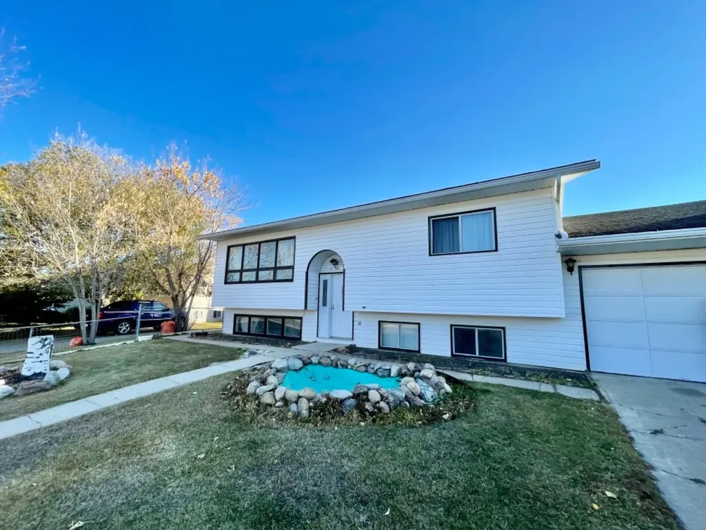 9303 93 Street Lac La Biche AB T0A 2C0