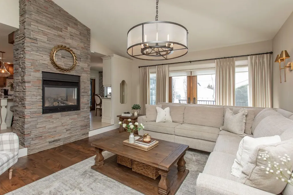21 Dandell Close Red Deer AB T4R 2J3