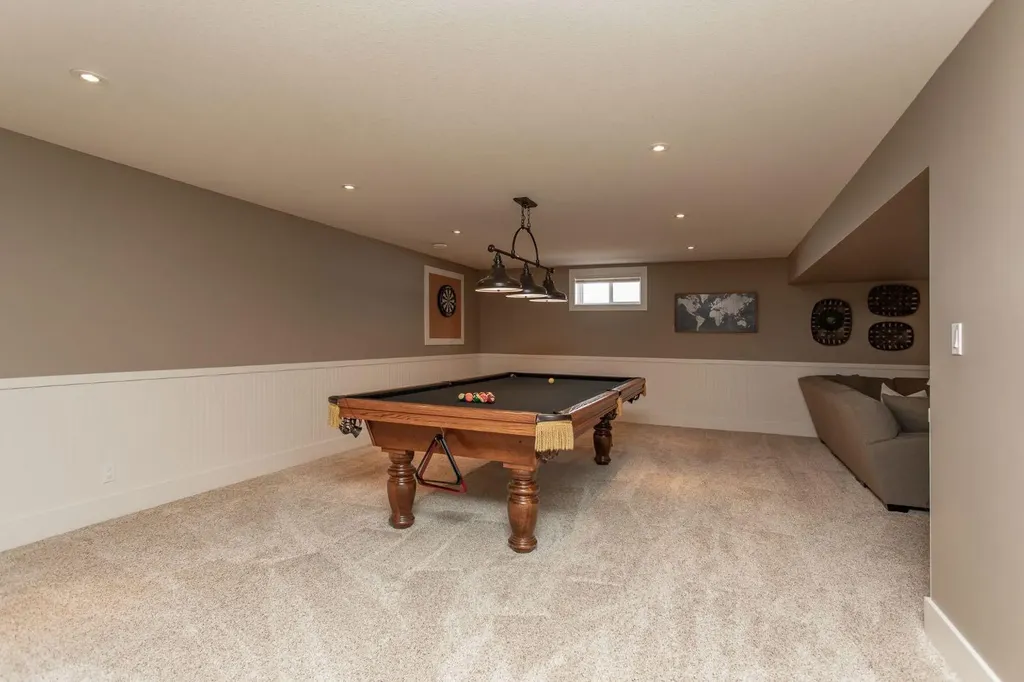 21 Dandell Close Red Deer AB T4R 2J3