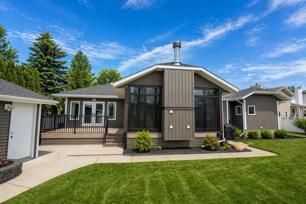 21 Dandell Close Red Deer AB T4R 2J3