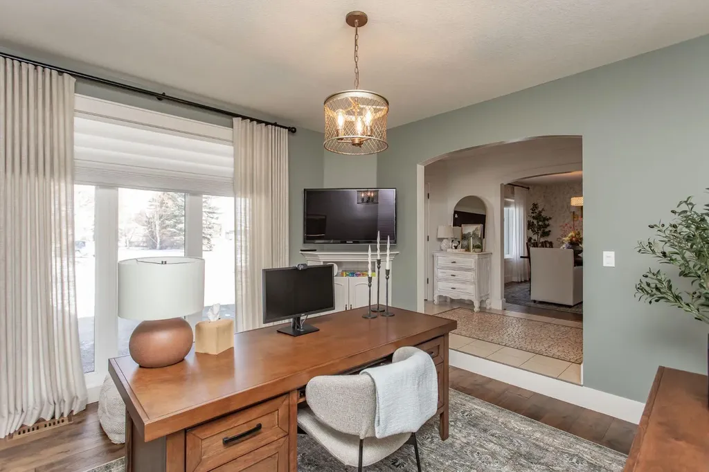 21 Dandell Close Red Deer AB T4R 2J3