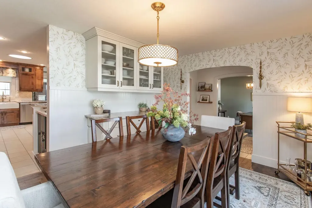 21 Dandell Close Red Deer AB T4R 2J3