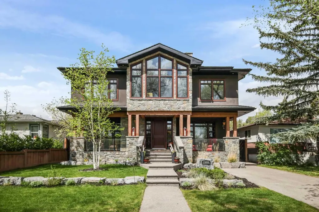 2908 7 Avenue NW Calgary AB T2N 1B2