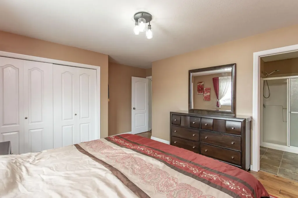 229 Jaspar Crescent Red Deer AB T4P 0G9
