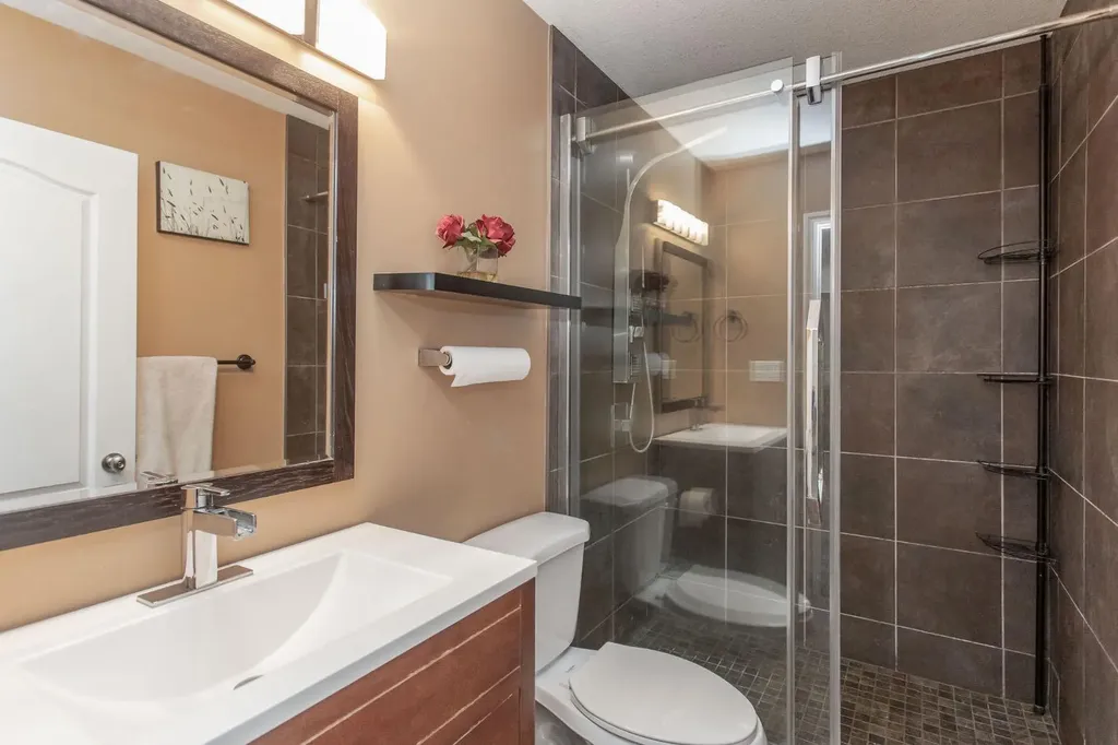 229 Jaspar Crescent Red Deer AB T4P 0G9