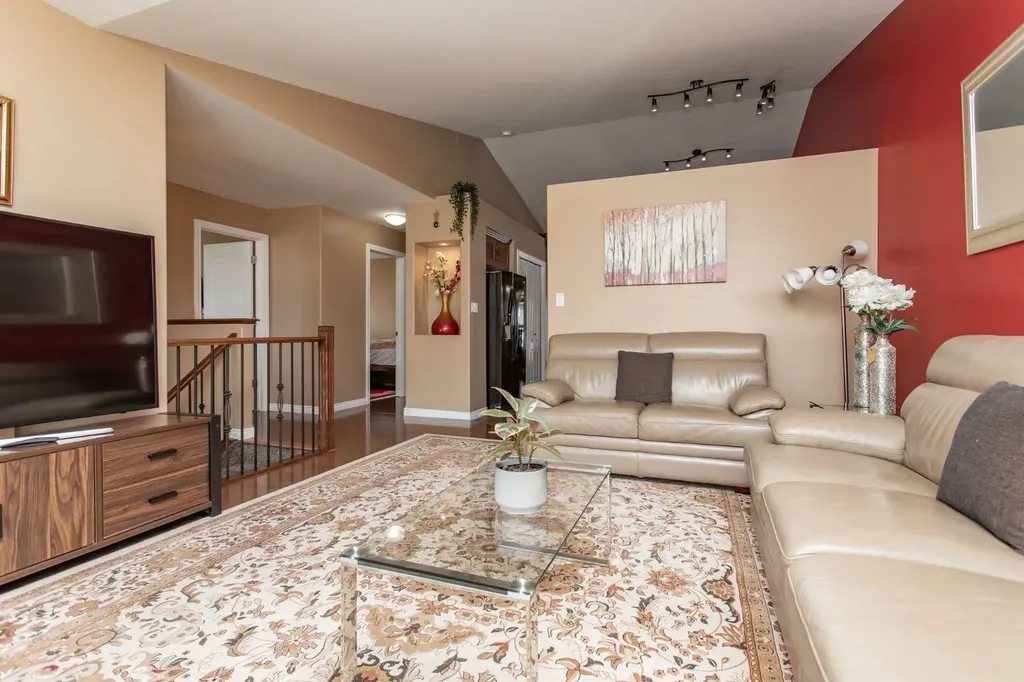 229 Jaspar Crescent Red Deer AB T4P 0G9