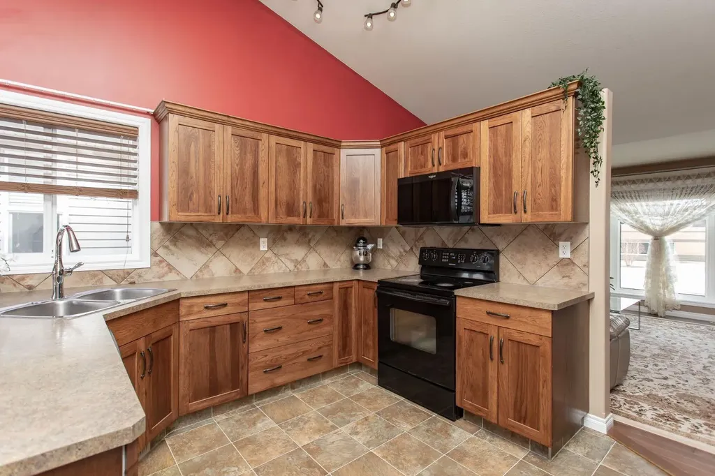 229 Jaspar Crescent Red Deer AB T4P 0G9