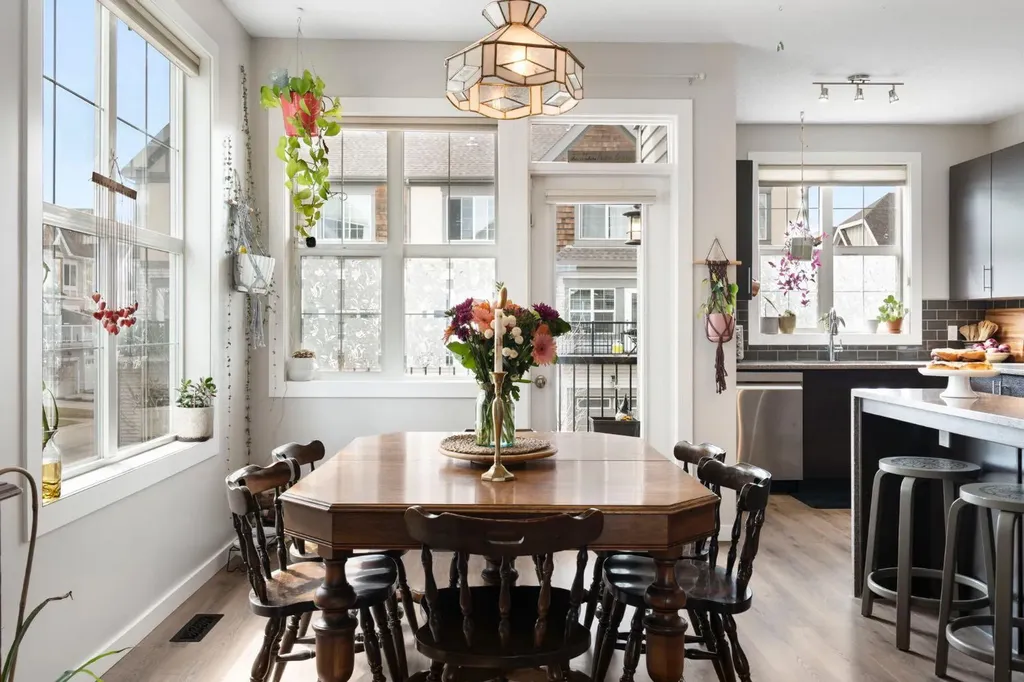 130 New Brighton Way SE Calgary AB T2Z 1H7