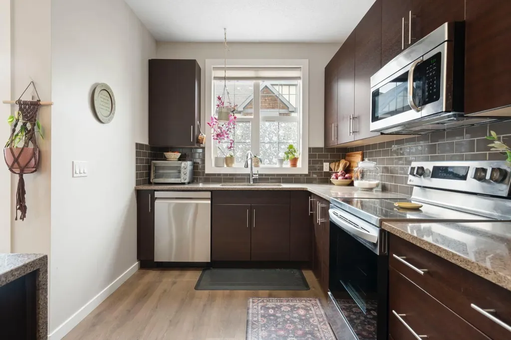 130 New Brighton Way SE Calgary AB T2Z 1H7