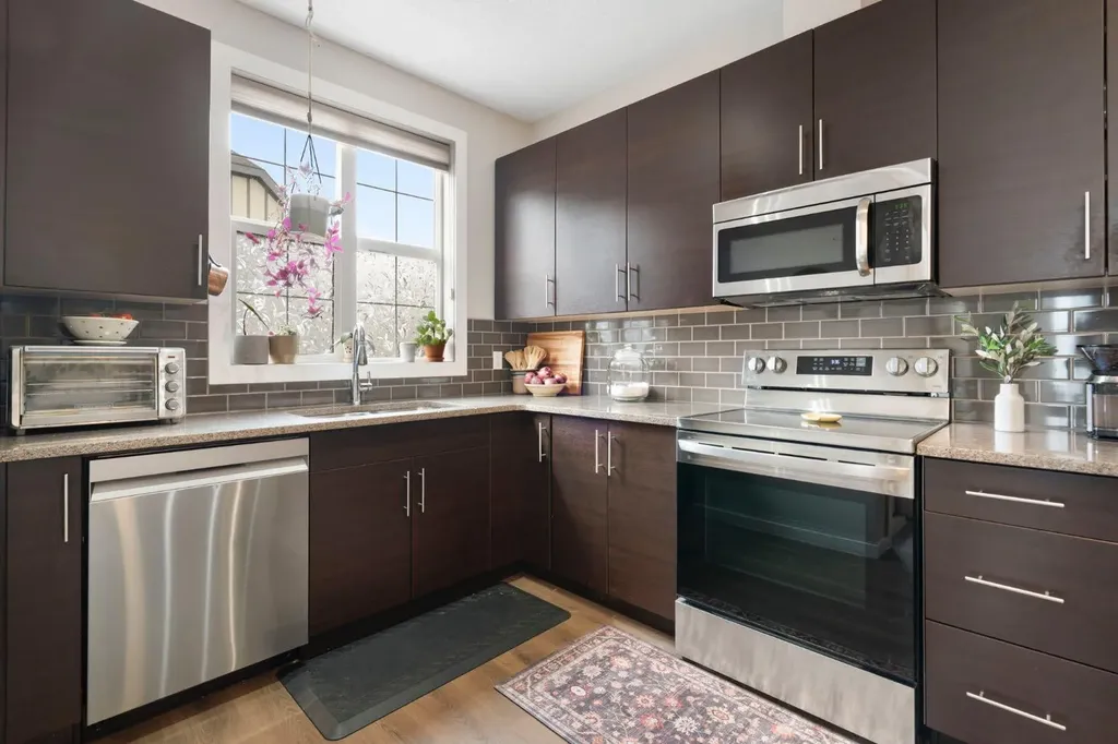 130 New Brighton Way SE Calgary AB T2Z 1H7