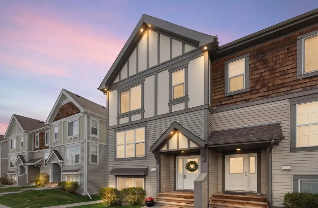 130 New Brighton Way SE Calgary AB T2Z 1H7