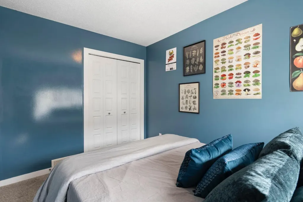 130 New Brighton Way SE Calgary AB T2Z 1H7