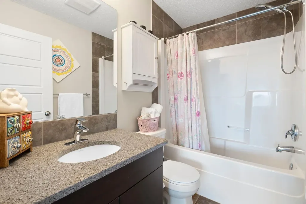 130 New Brighton Way SE Calgary AB T2Z 1H7