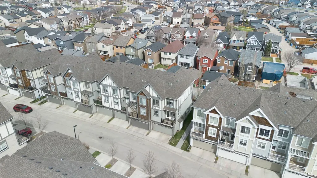 130 New Brighton Way SE Calgary AB T2Z 1H7