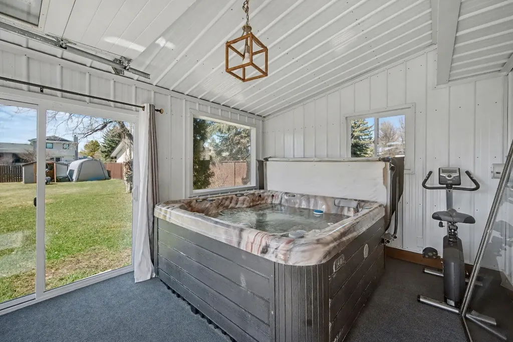 677 Wallace Drive Carstairs AB T0M0N0