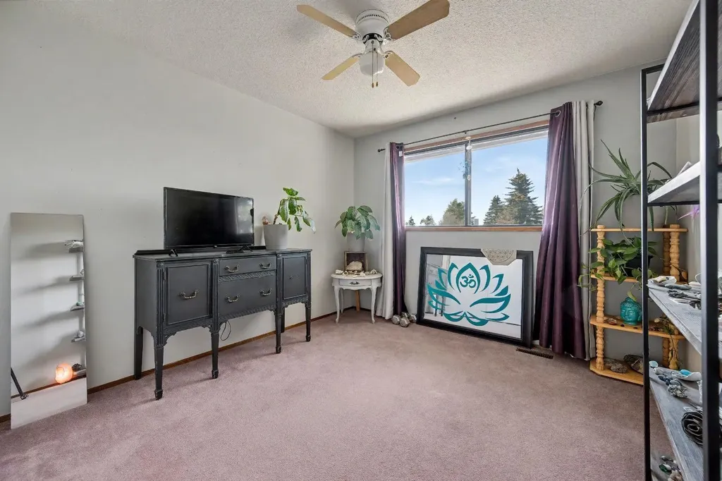 677 Wallace Drive Carstairs AB T0M0N0