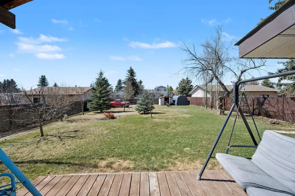 677 Wallace Drive Carstairs AB T0M0N0