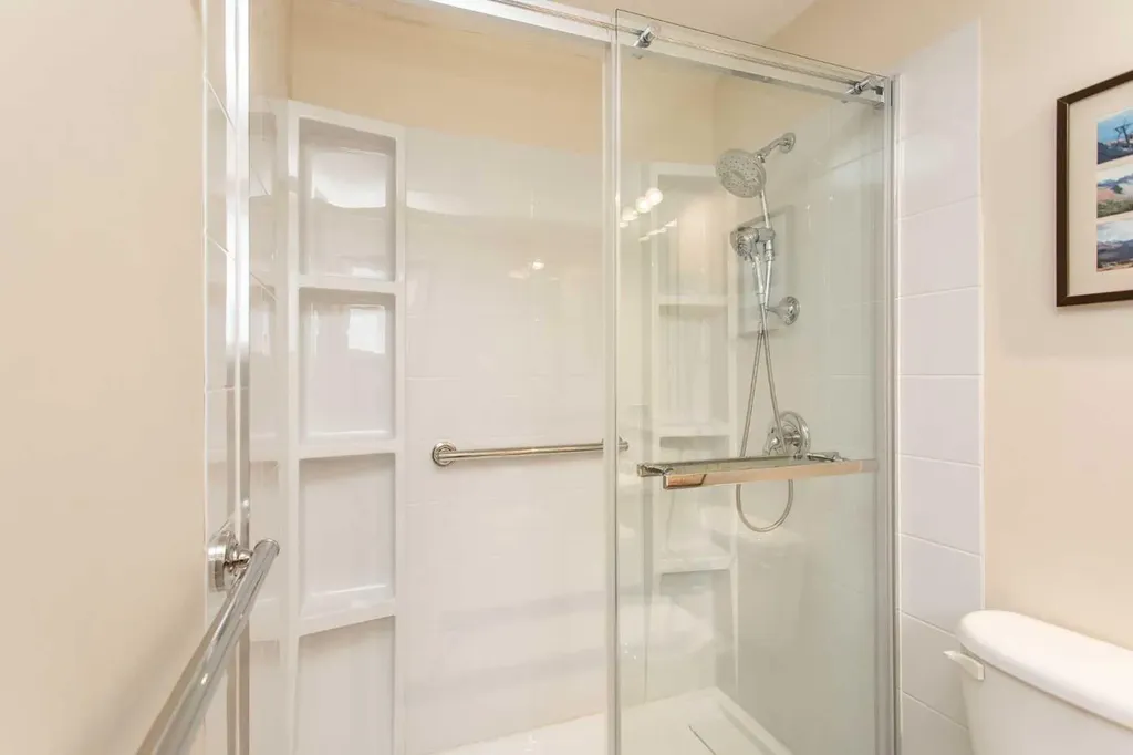 13 43 Avenue Close Lacombe AB T4L 1V8
