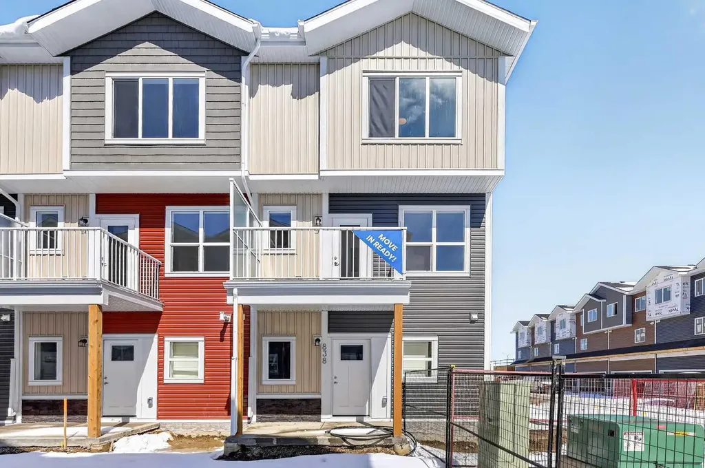 132 Red Embers Link NE Calgary AB T3N 2X8