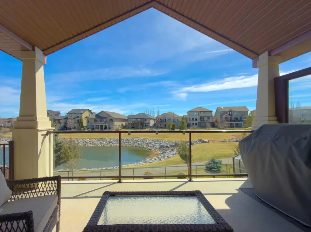 534 Canyon Cove W Lethbridge AB T1K 2N4