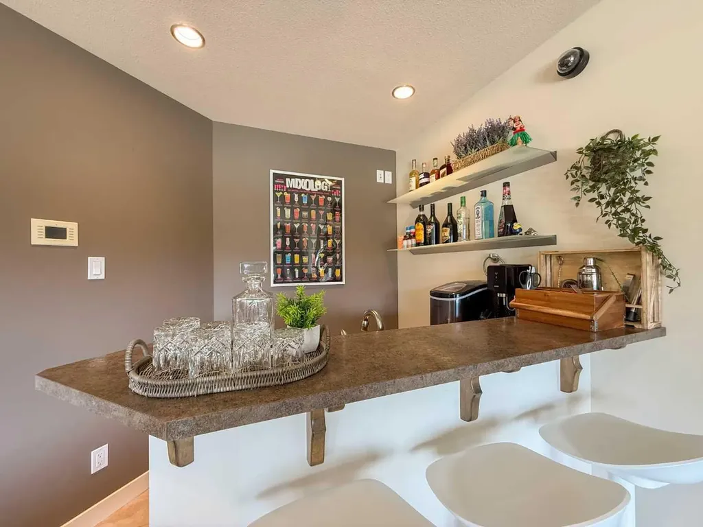 534 Canyon Cove W Lethbridge AB T1K 2N4