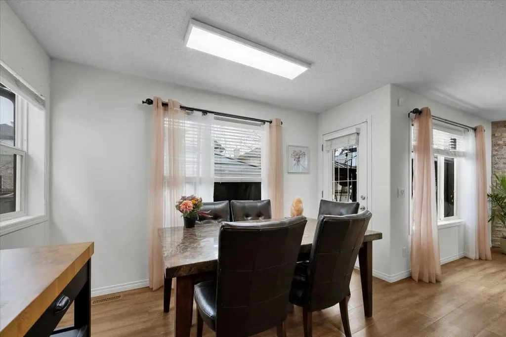 1009 Channelside Way SW Airdrie AB T4B 3H9