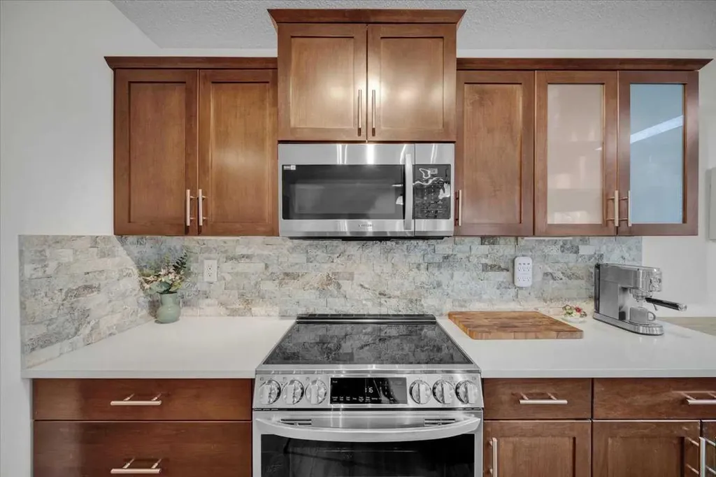1009 Channelside Way SW Airdrie AB T4B 3H9