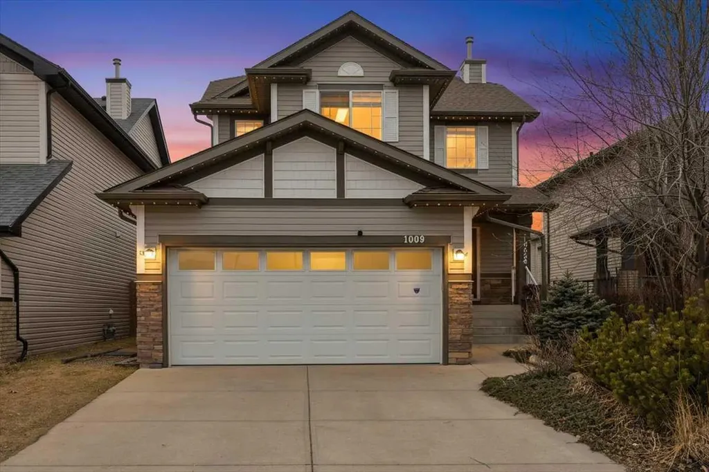 1009 Channelside Way SW Airdrie AB T4B 3H9