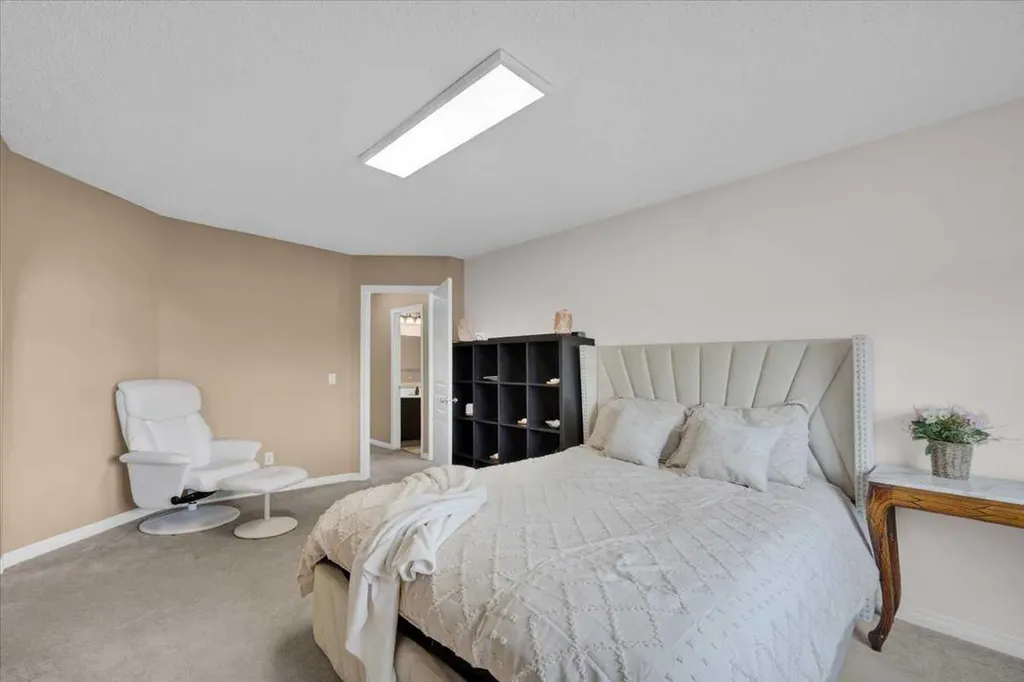 1009 Channelside Way SW Airdrie AB T4B 3H9