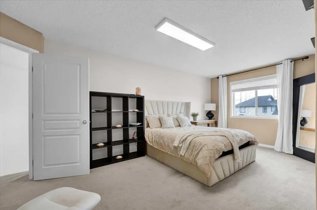 1009 Channelside Way SW Airdrie AB T4B 3H9