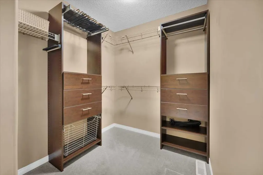 1009 Channelside Way SW Airdrie AB T4B 3H9